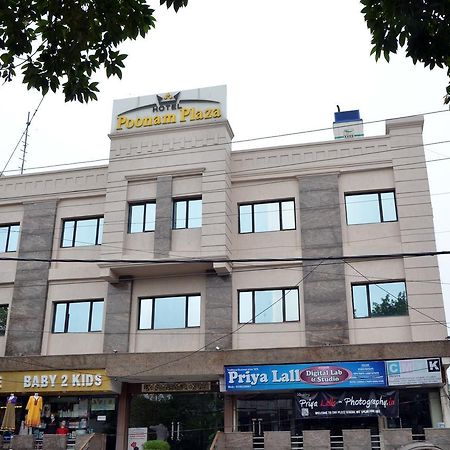 Hotel Poonam Plaza Agra  Eksteriør bilde