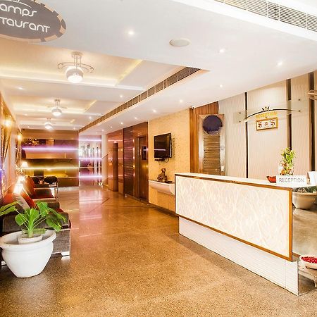 Hotel Poonam Plaza Agra  Eksteriør bilde