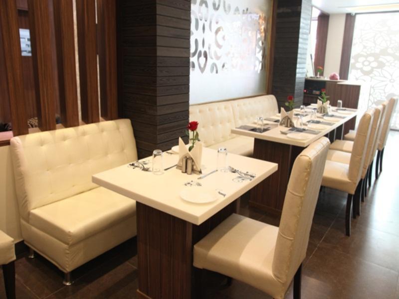 Hotel Poonam Plaza Agra  Eksteriør bilde