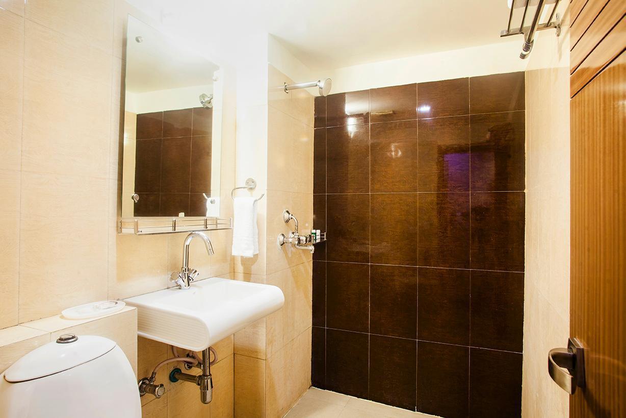 Hotel Poonam Plaza Agra  Eksteriør bilde