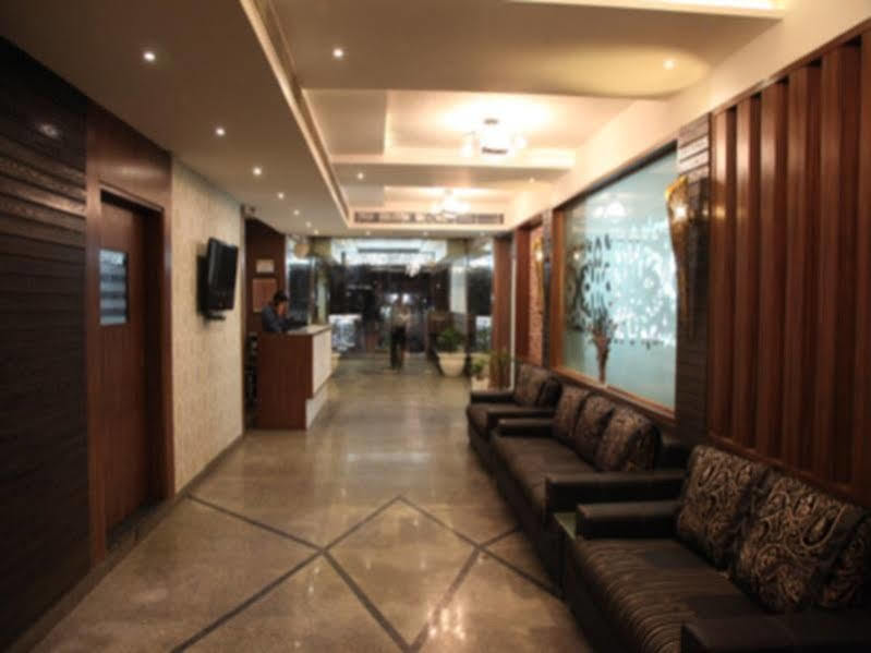 Hotel Poonam Plaza Agra  Eksteriør bilde